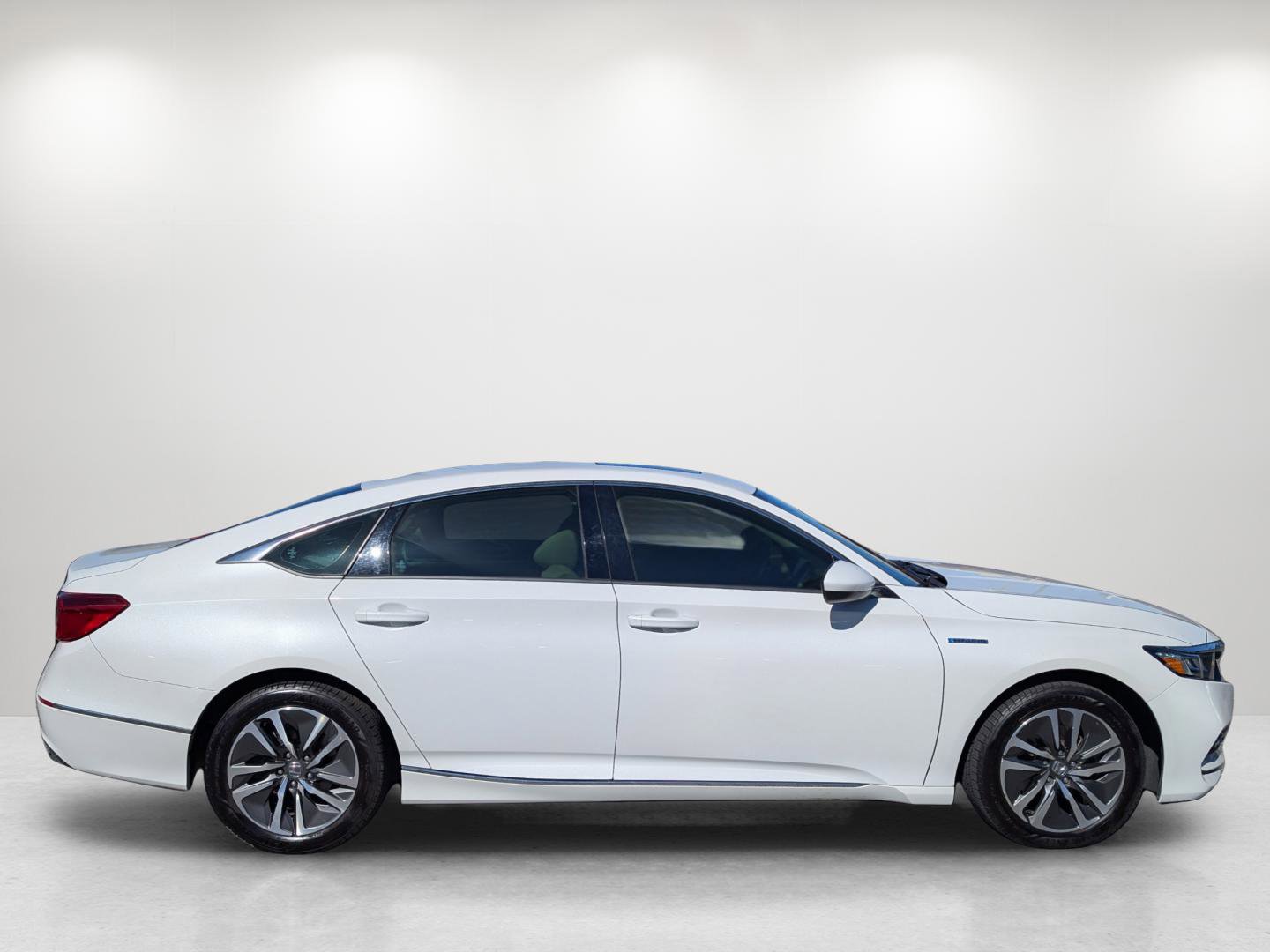 Used 2020 Honda Accord EX image 4