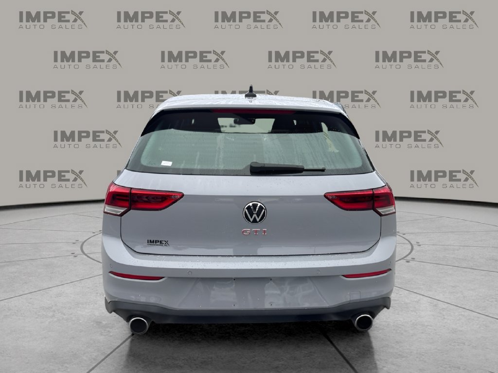 Used 2022 Volkswagen GTI SE FWD image 4