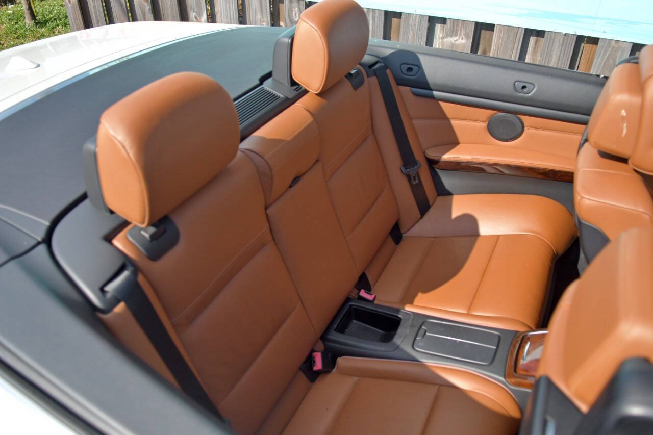 Used 2012 BMW 328i Convertible RWD image 32