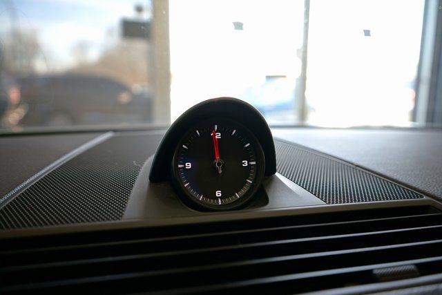 Used 2019 Porsche Panamera 4 image 37