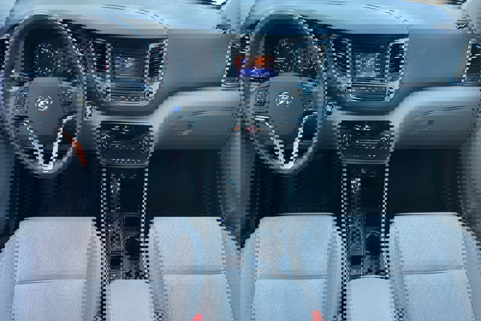 Used 2017 Hyundai Tucson Sport image 4