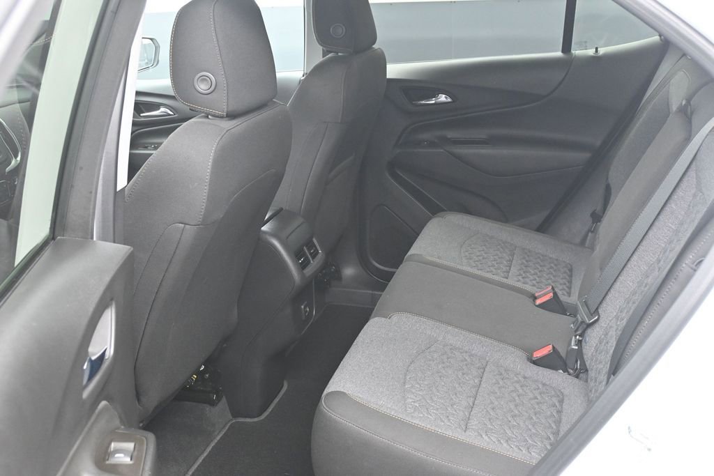 Used 2023 Chevrolet Equinox LT AWD/4WD image 13