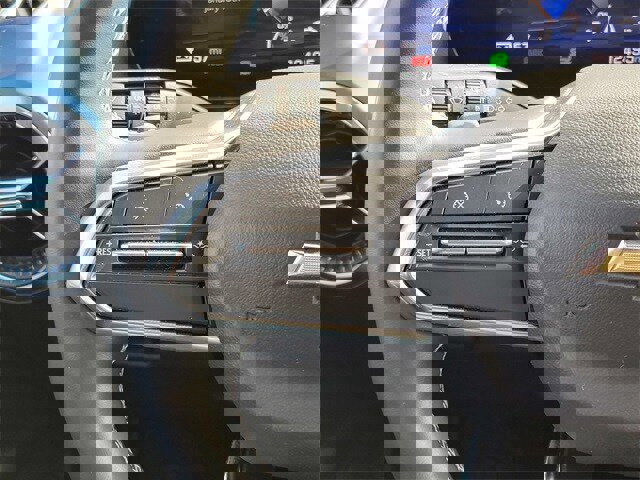 Used 2024 Chevrolet Equinox EV LT image 24