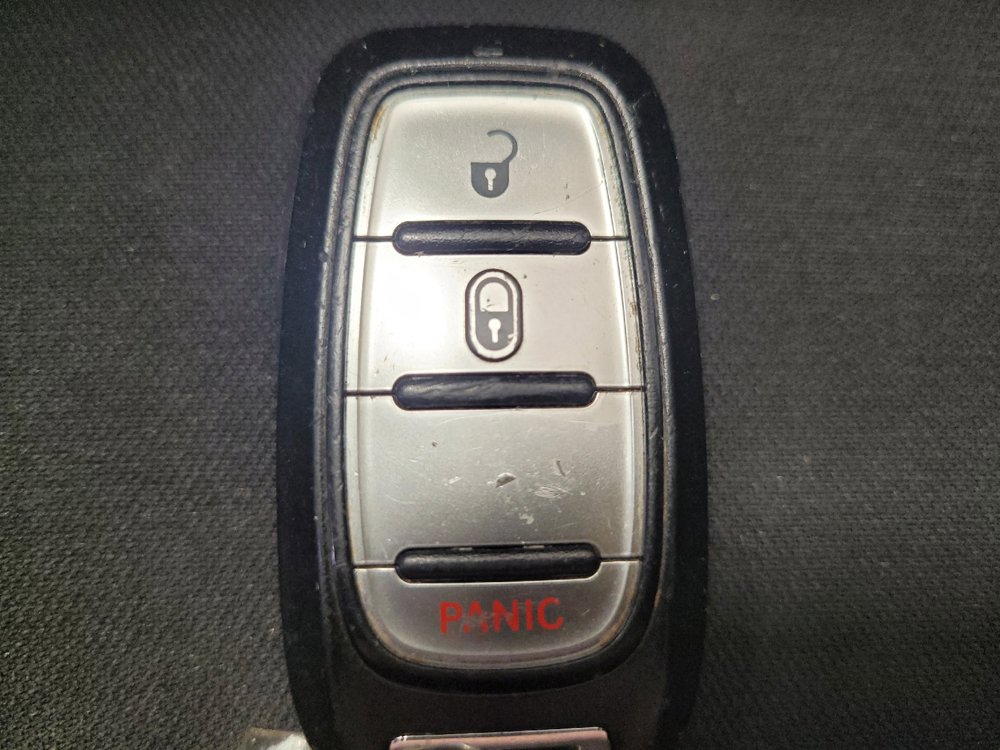 Used 2017 Chrysler Pacifica LX FWD image 32