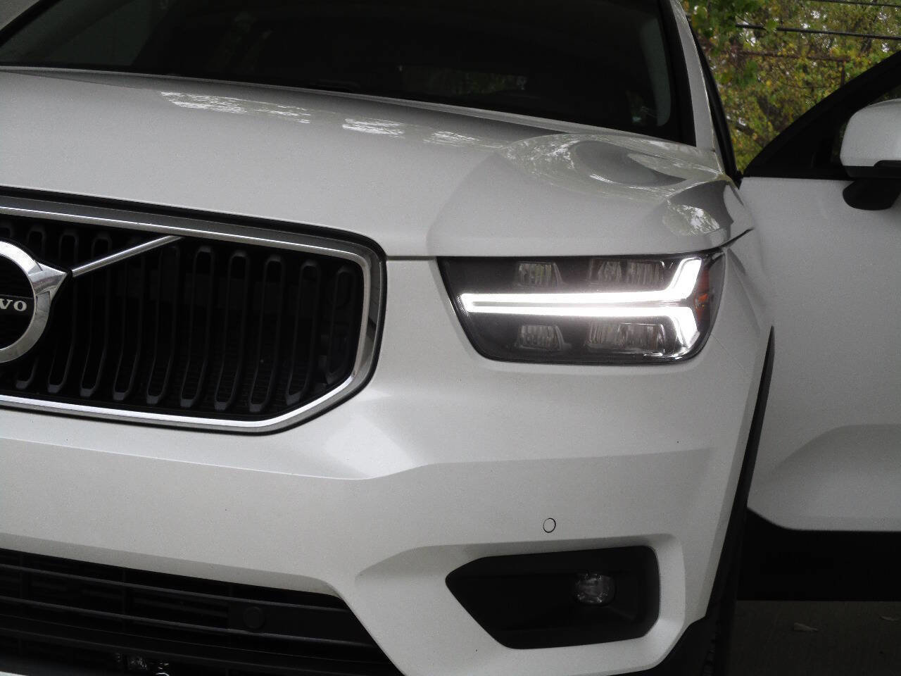 Used 2022 Volvo XC40 T5 Momentum image 58