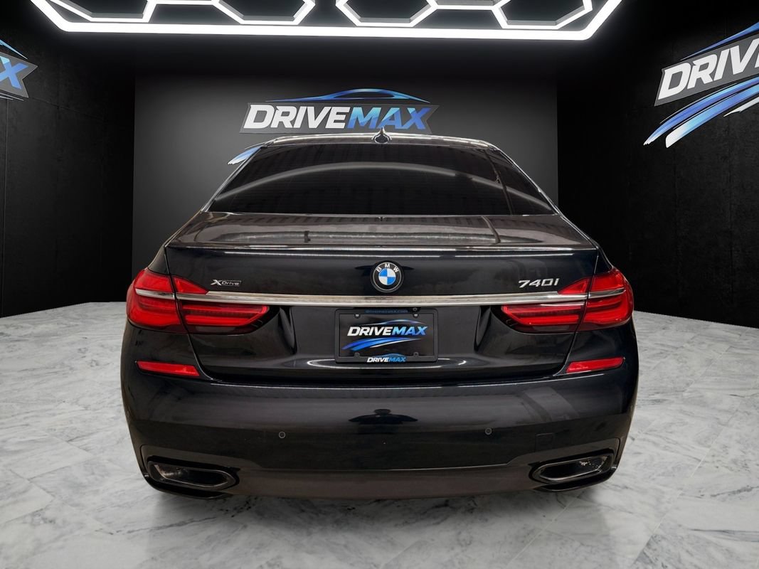 Used 2019 BMW 740i xDrive w/ M Sport Package AWD/4WD image 6
