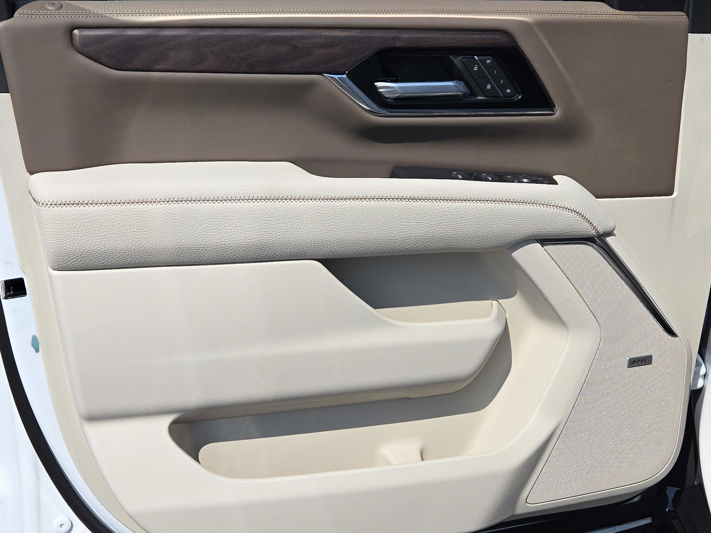 New 2026 GMC Yukon XL Denali w/ Advanced Technology Package image 13