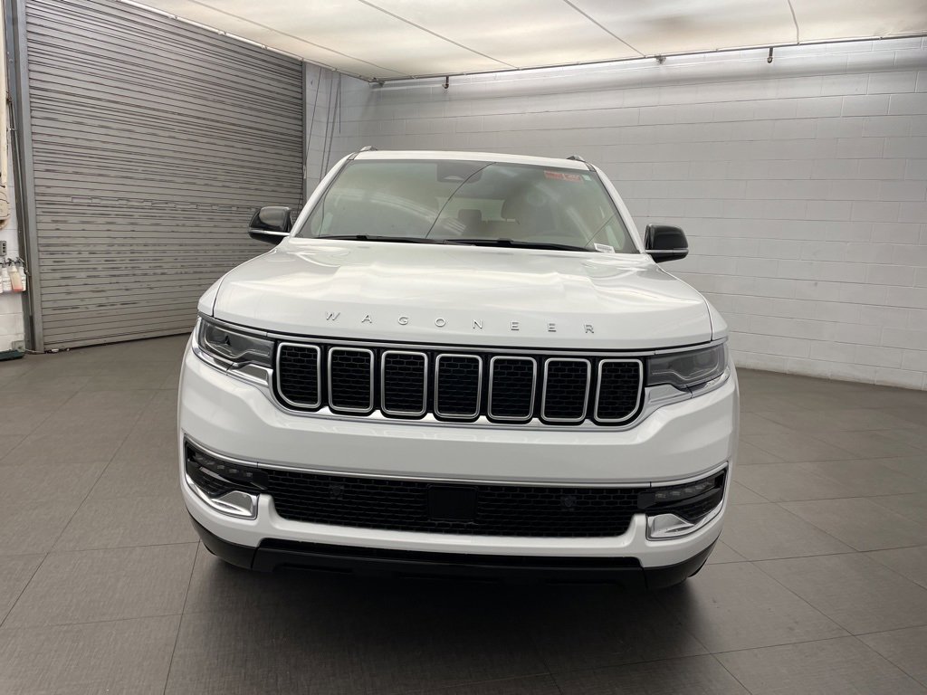 New 2025 Jeep Wagoneer 4WD w/ Premium Group I image 9