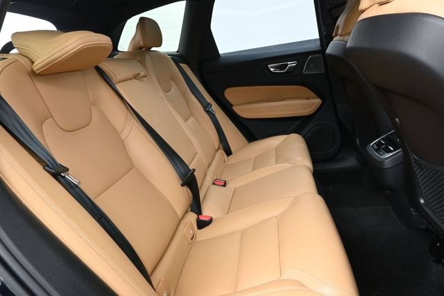 Used 2023 Volvo XC60 B5 Ultimate w/ Climate Package AWD/4WD image 33