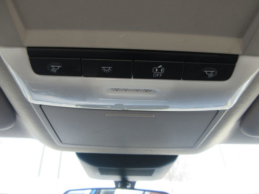 Used 2024 Nissan Sentra SV image 30