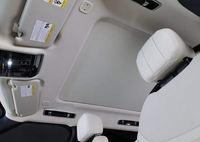 New 2026 Land Rover Range Rover Long Wheelbase SE image 20