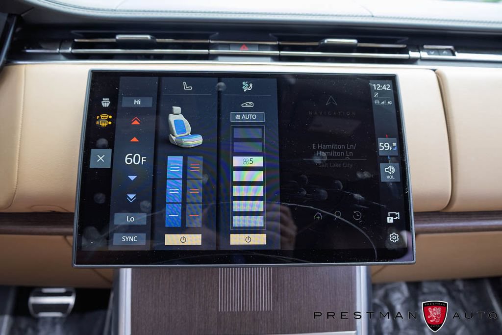 Used 2025 Land Rover Range Rover Long Wheelbase Autobiography AWD/4WD image 39