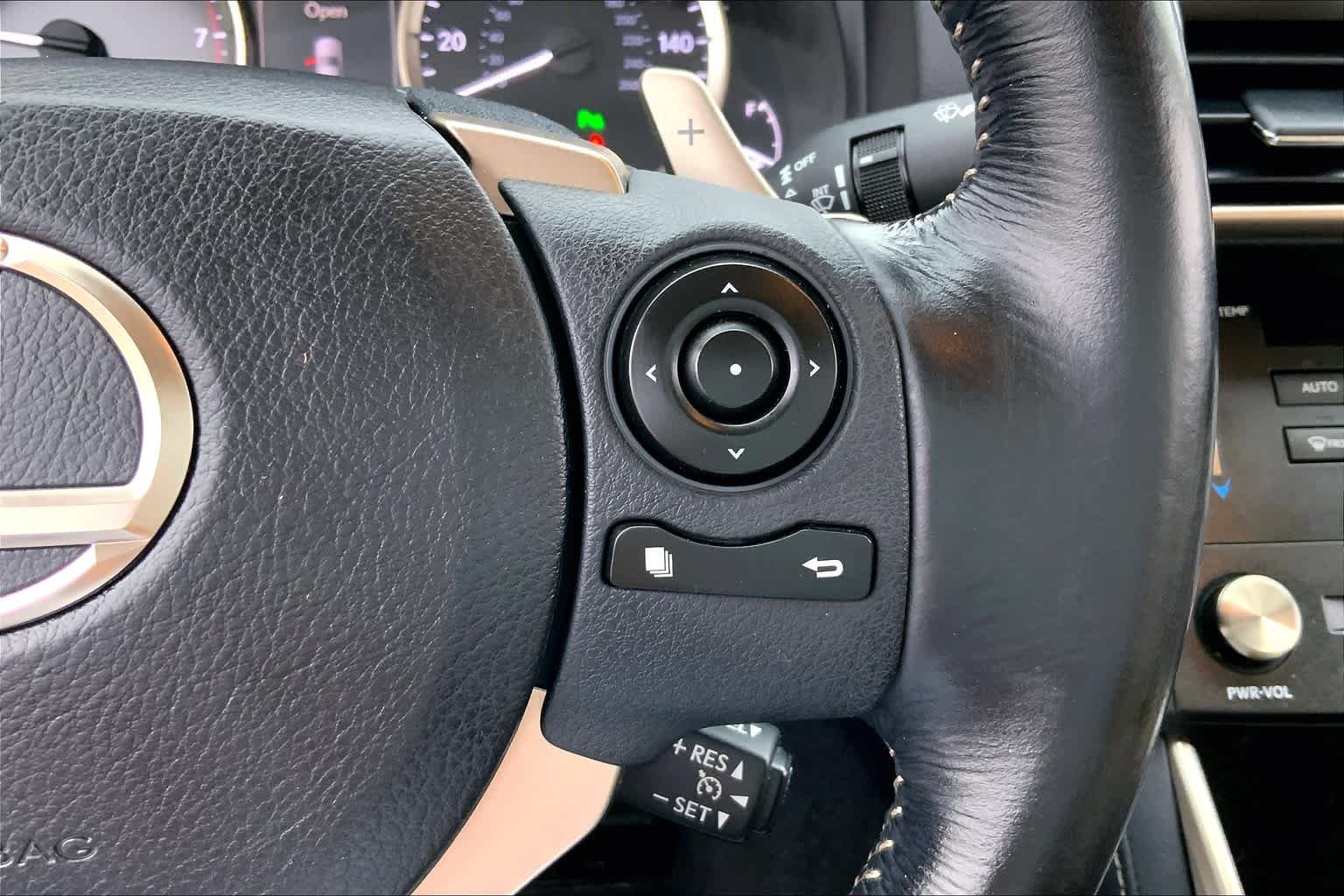Used 2015 Lexus IS 350 w/ Navigation System Package RWD image 22