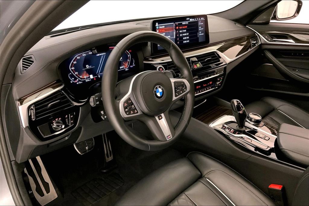 Certified 2023 BMW M550i xDrive w/ Executive Package AWD/4WD image 21