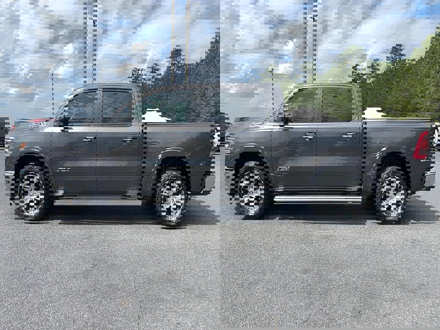 Used 2021 RAM 1500 Laramie AWD/4WD image 8