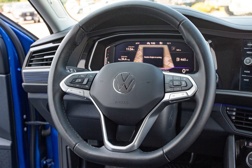 Used 2023 Volkswagen Jetta SEL FWD image 25