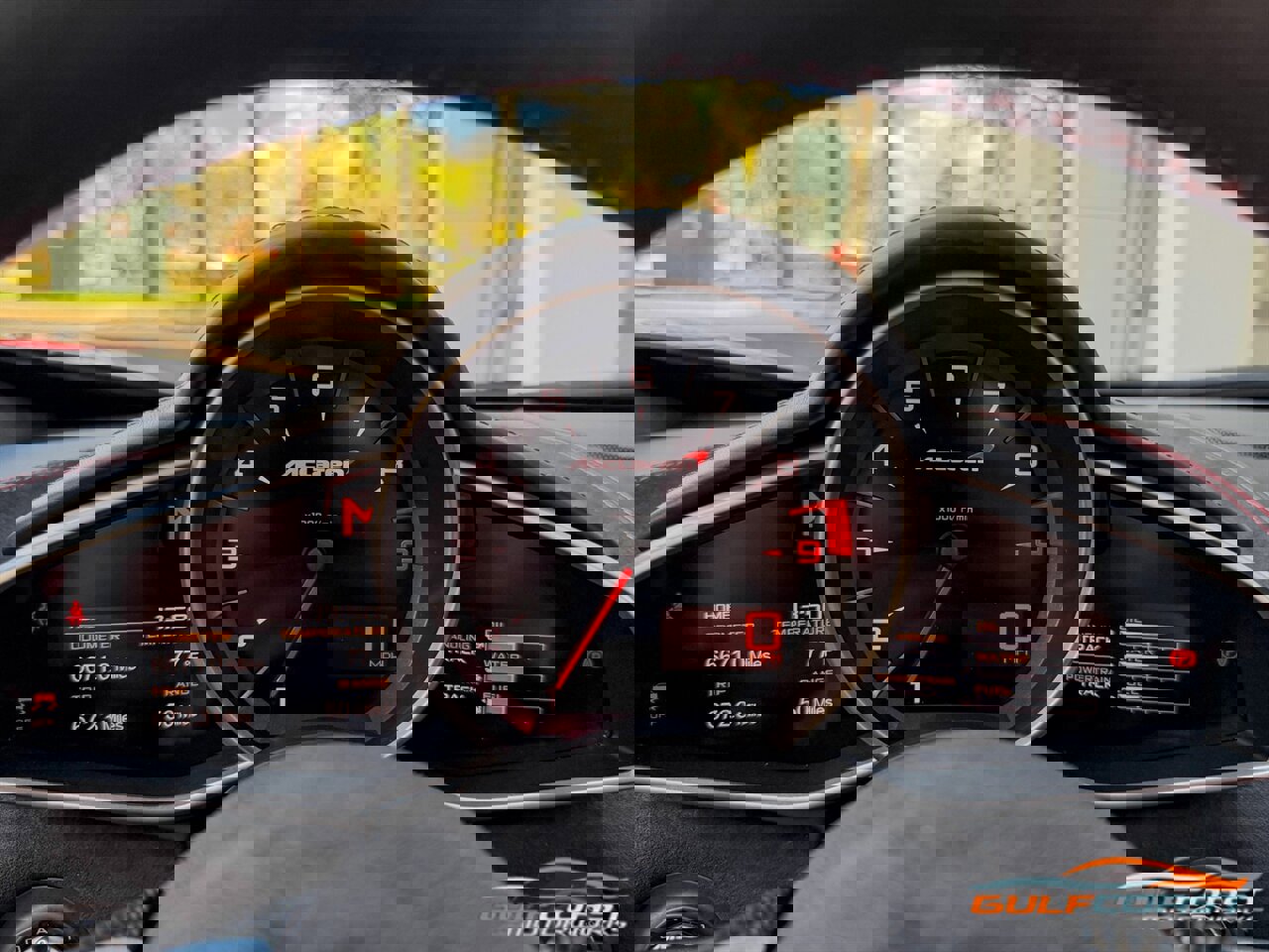 Used 2015 McLaren 650S Spider image 15