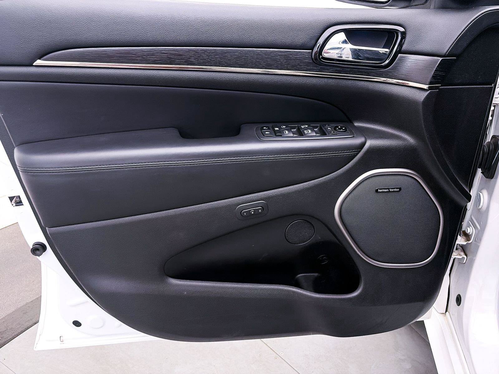 Used 2021 Jeep Grand Cherokee High Altitude AWD/4WD image 15