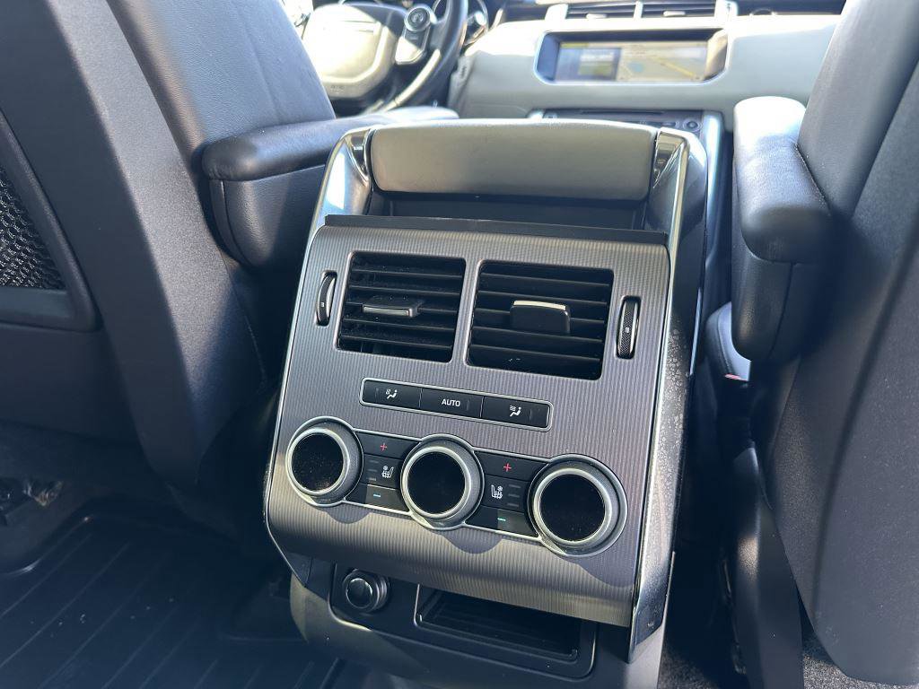 Used 2017 Land Rover Range Rover Sport HSE image 15