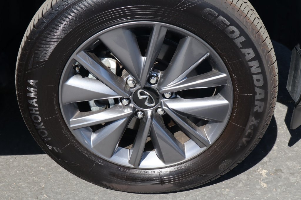 Used 2025 INFINITI QX80 Pure RWD image 10