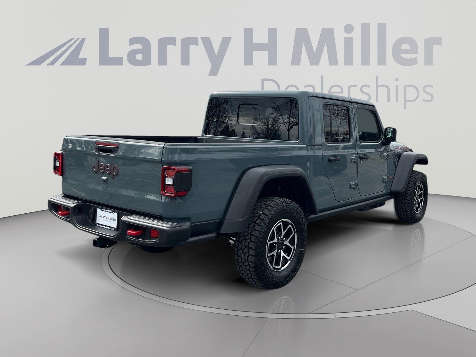 New 2026 Jeep Gladiator Rubicon w/ Steel Bumper Group AWD/4WD image 5