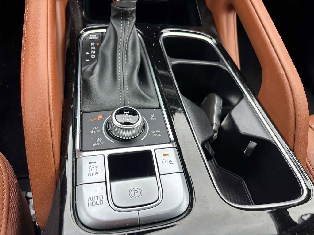 Used 2025 Kia Telluride AWD image 27