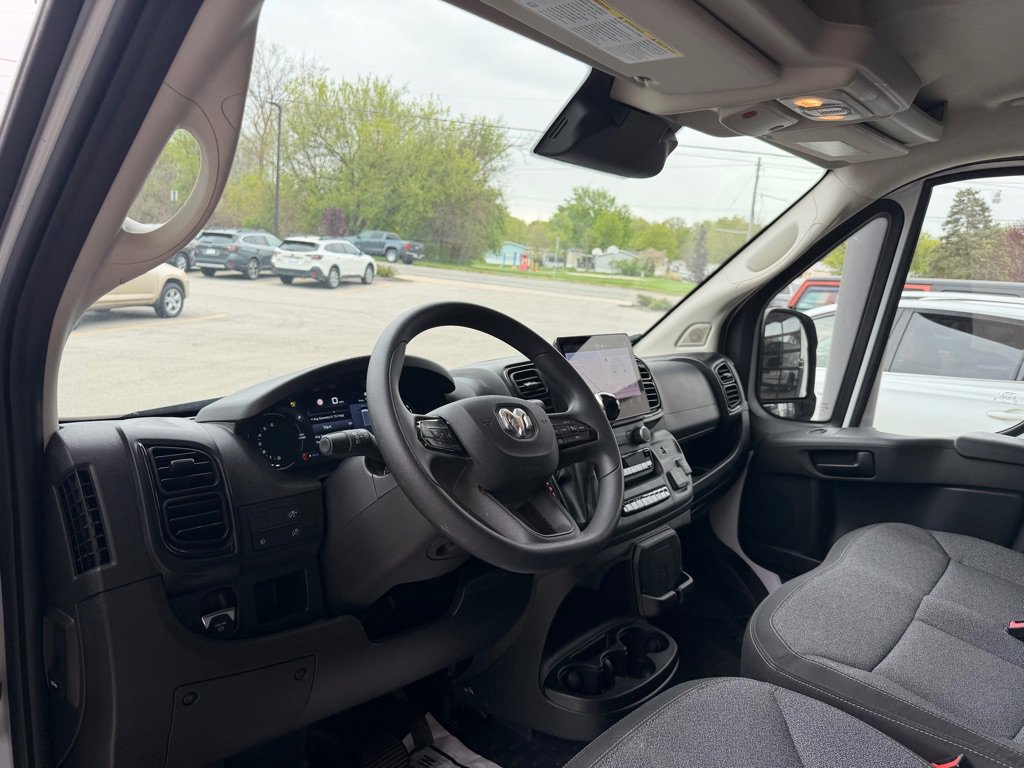 Used 2024 RAM ProMaster 3500 w/ Premium Convenience Group FWD image 9