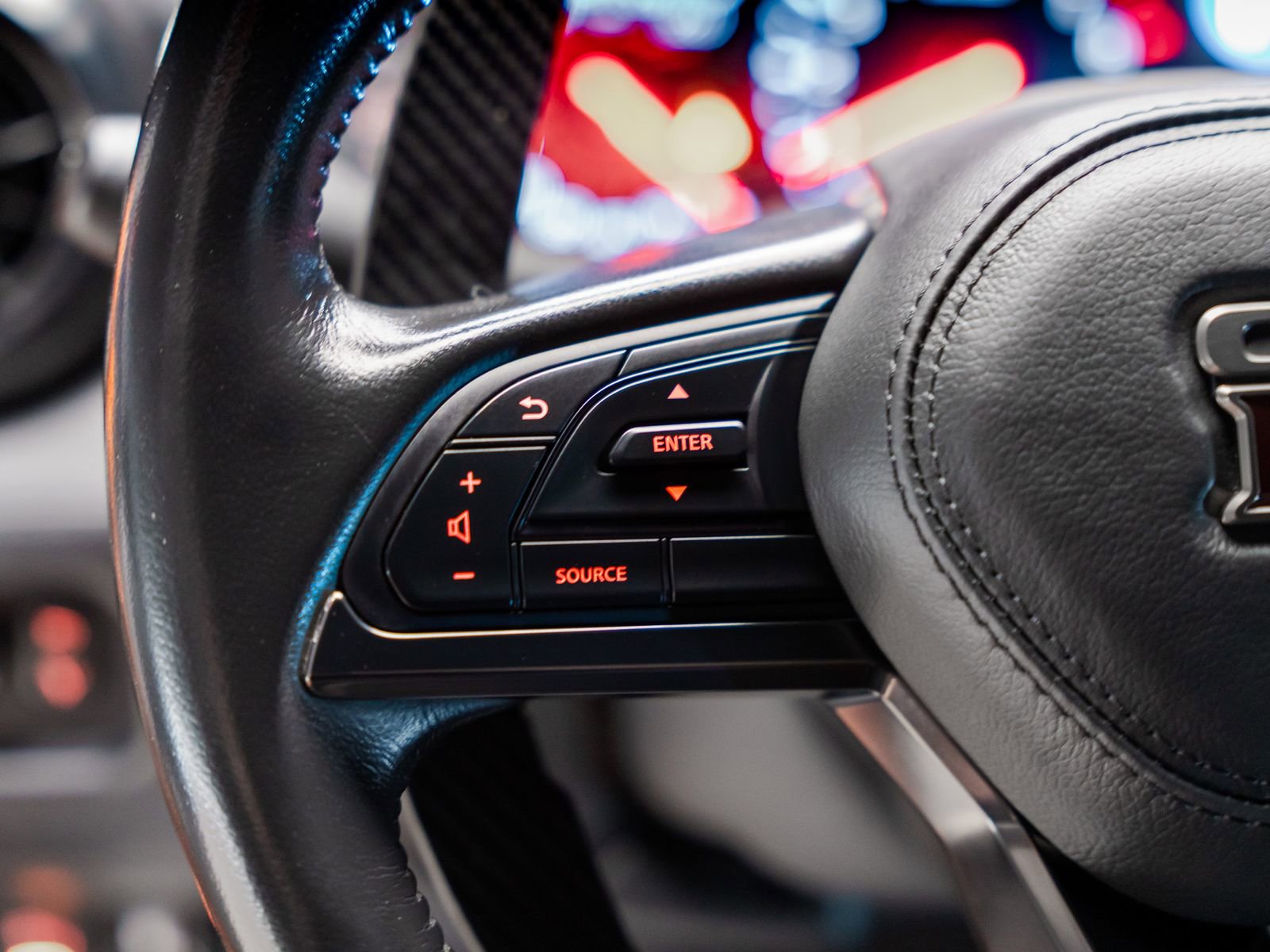 Used 2018 Nissan GT-R Premium AWD/4WD image 43