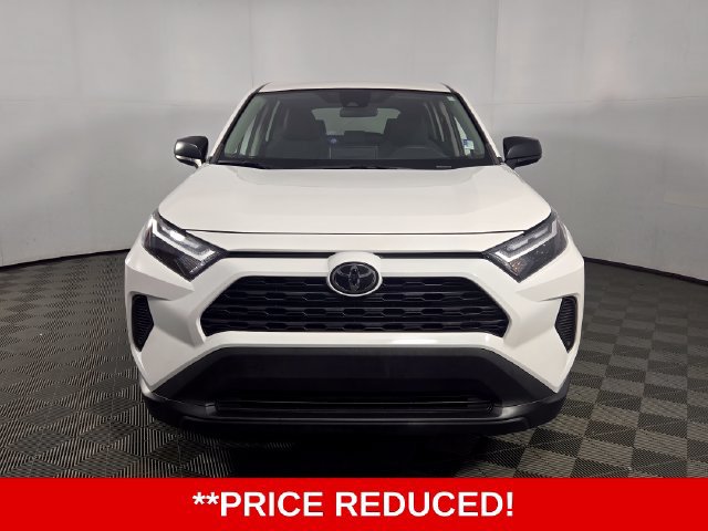 Used 2024 Toyota RAV4 LE FWD image 2