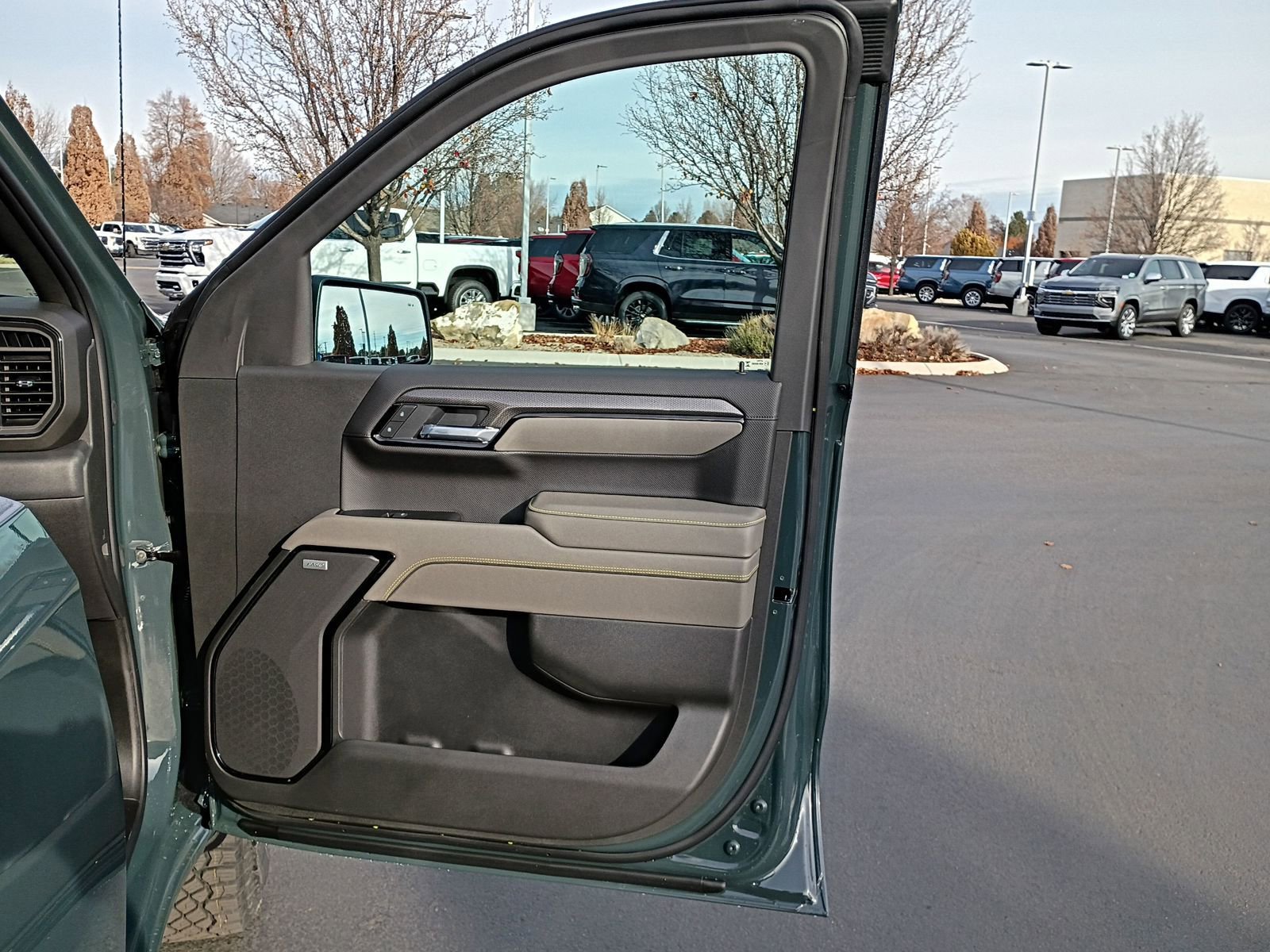 New 2026 Chevrolet Silverado 1500 ZR2 image 15