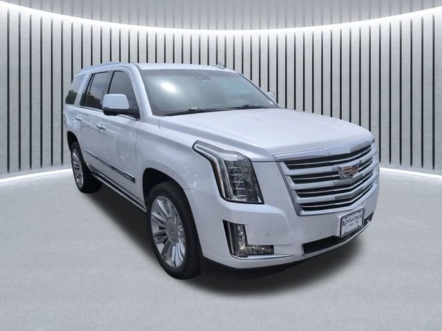 Used 2016 Cadillac Escalade Platinum AWD/4WD image 4