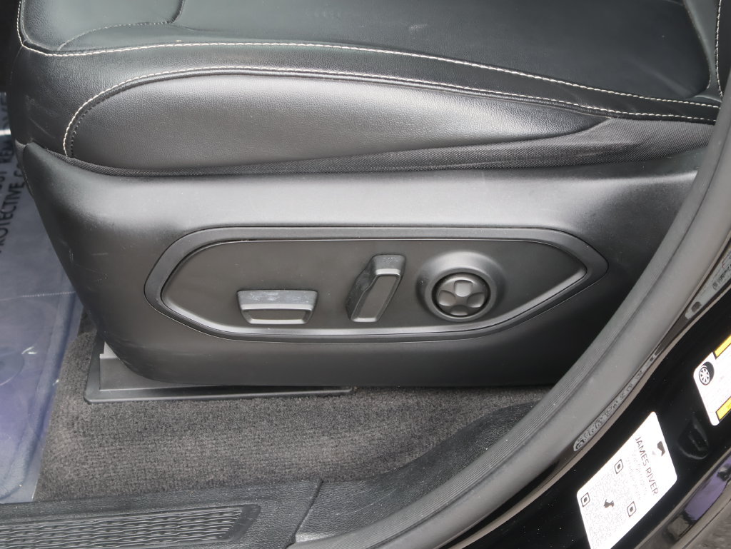 Used 2021 Jeep Grand Cherokee L Limited AWD/4WD image 25