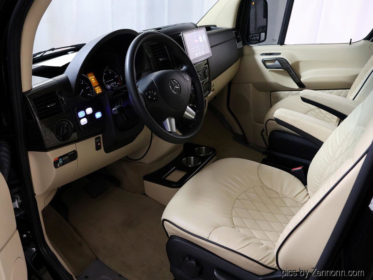 Used 2018 Mercedes-Benz Sprinter 3500 image 13