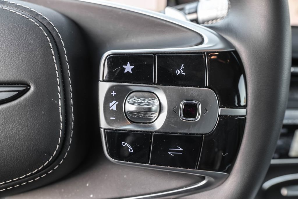 Used 2025 Genesis G90 3.5T image 29