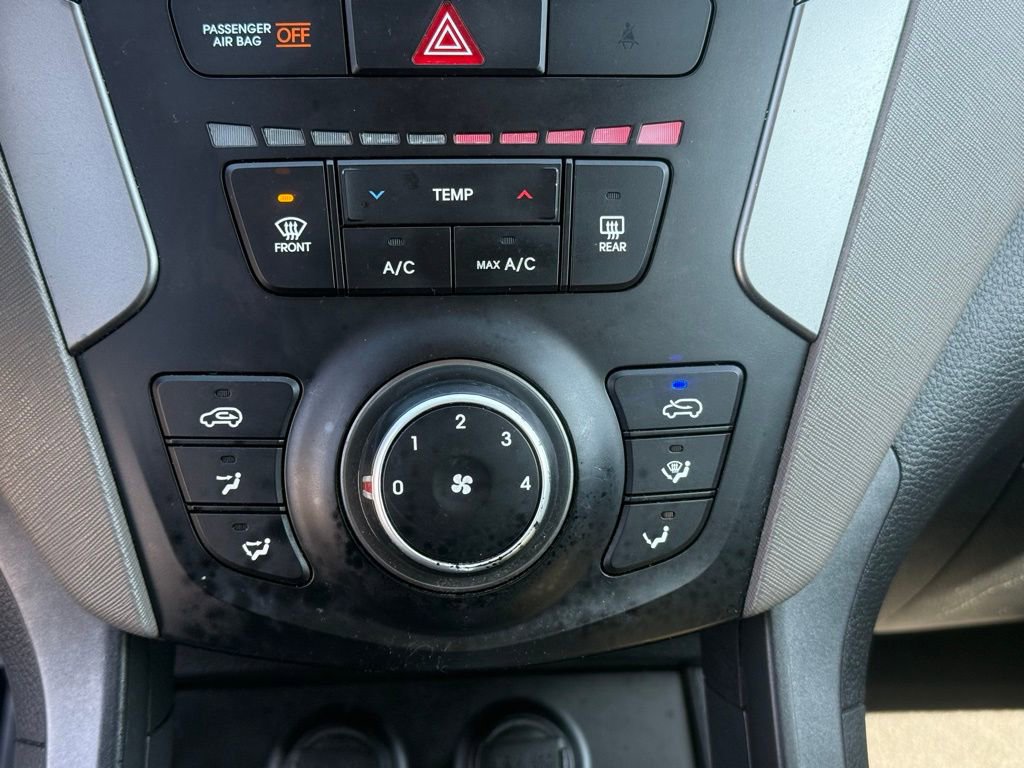 Used 2017 Hyundai Santa Fe Sport image 19