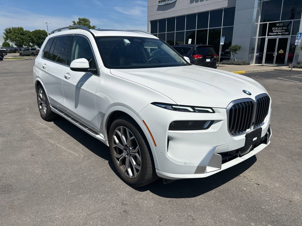 Used 2026 BMW X7 xDrive40i AWD/4WD image 7