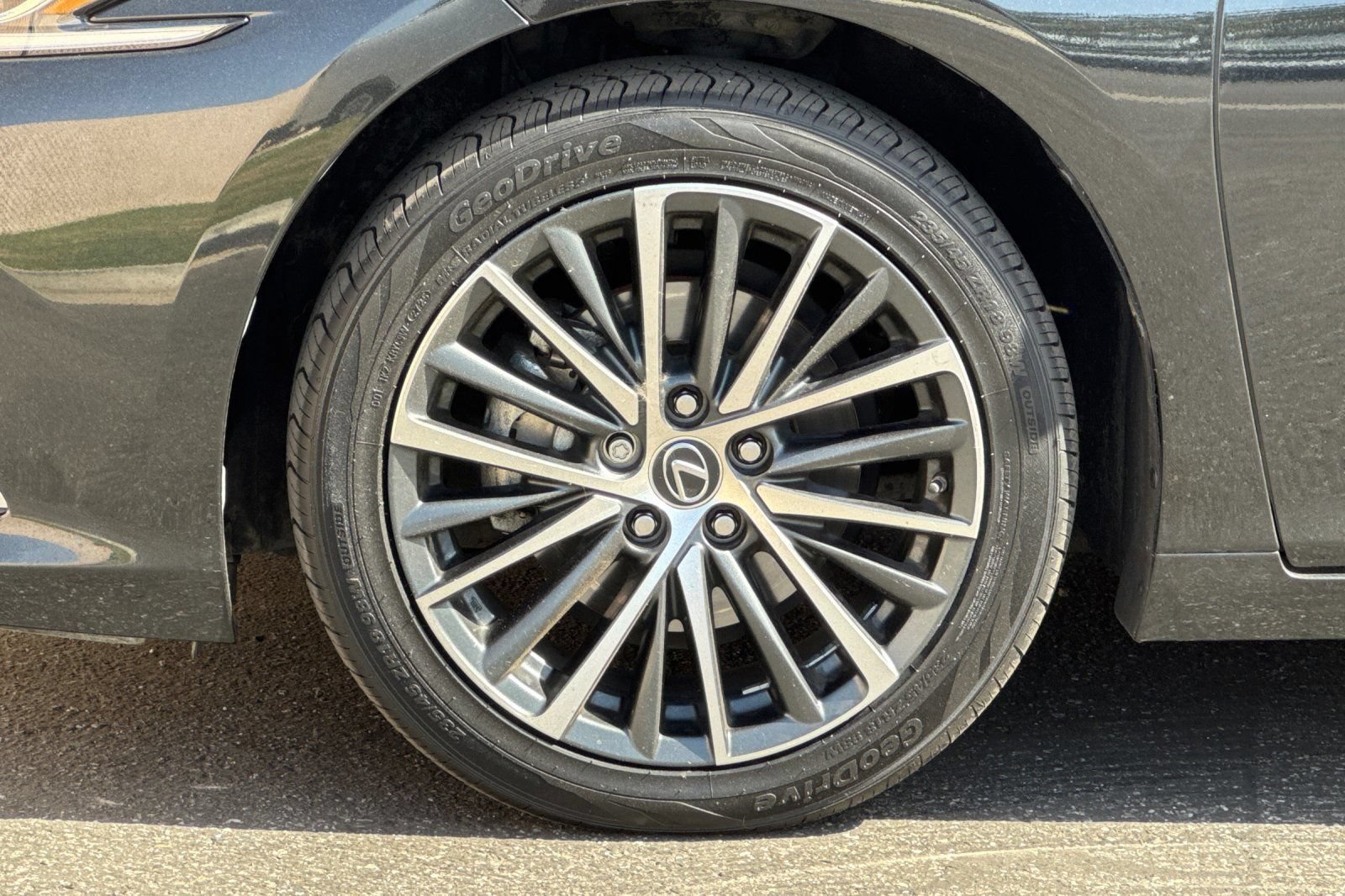 Certified 2024 Lexus ES 350 w/ Premium Package FWD image 29