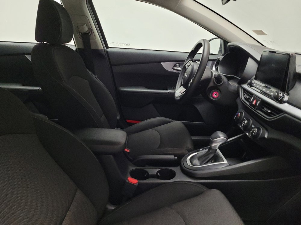 Used 2022 Kia Forte LXS image 21