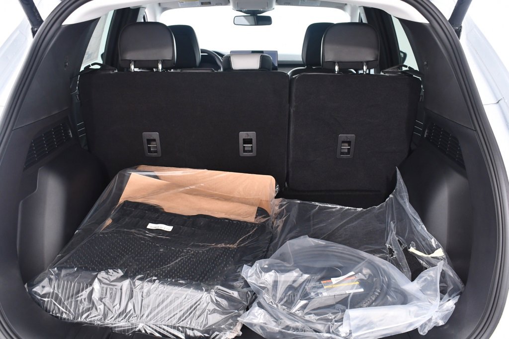 New 2025 Ford Escape SE w/ PHEV Premium Package image 20