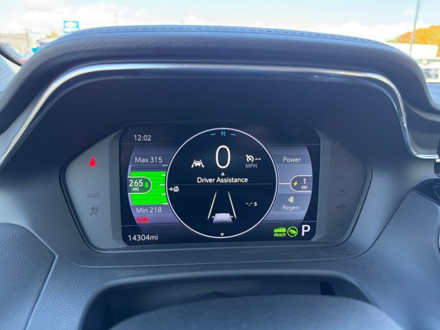 Used 2023 Chevrolet Bolt EUV LT w/ Comfort Package FWD image 32