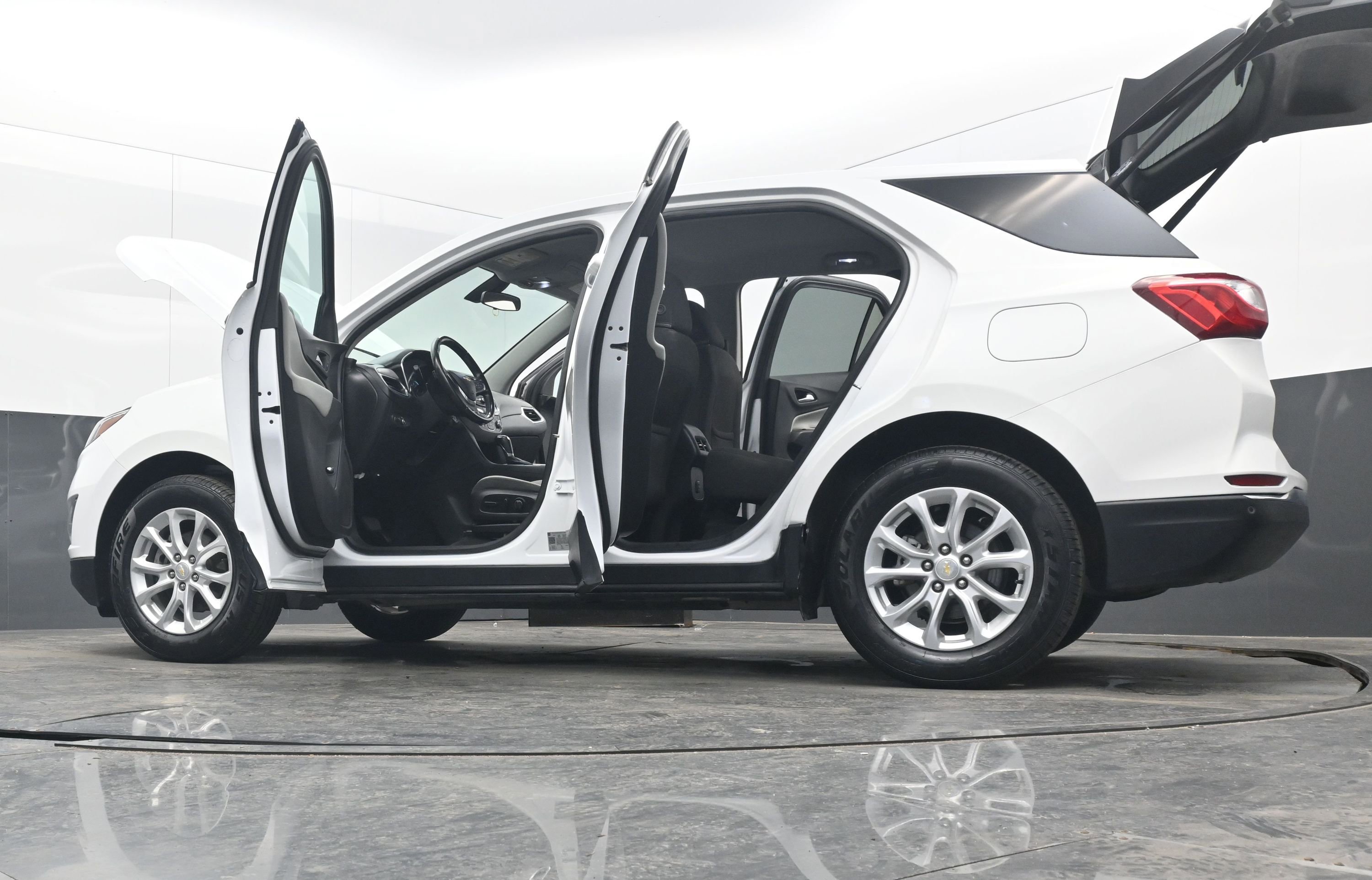 Used 2019 Chevrolet Equinox LT image 41