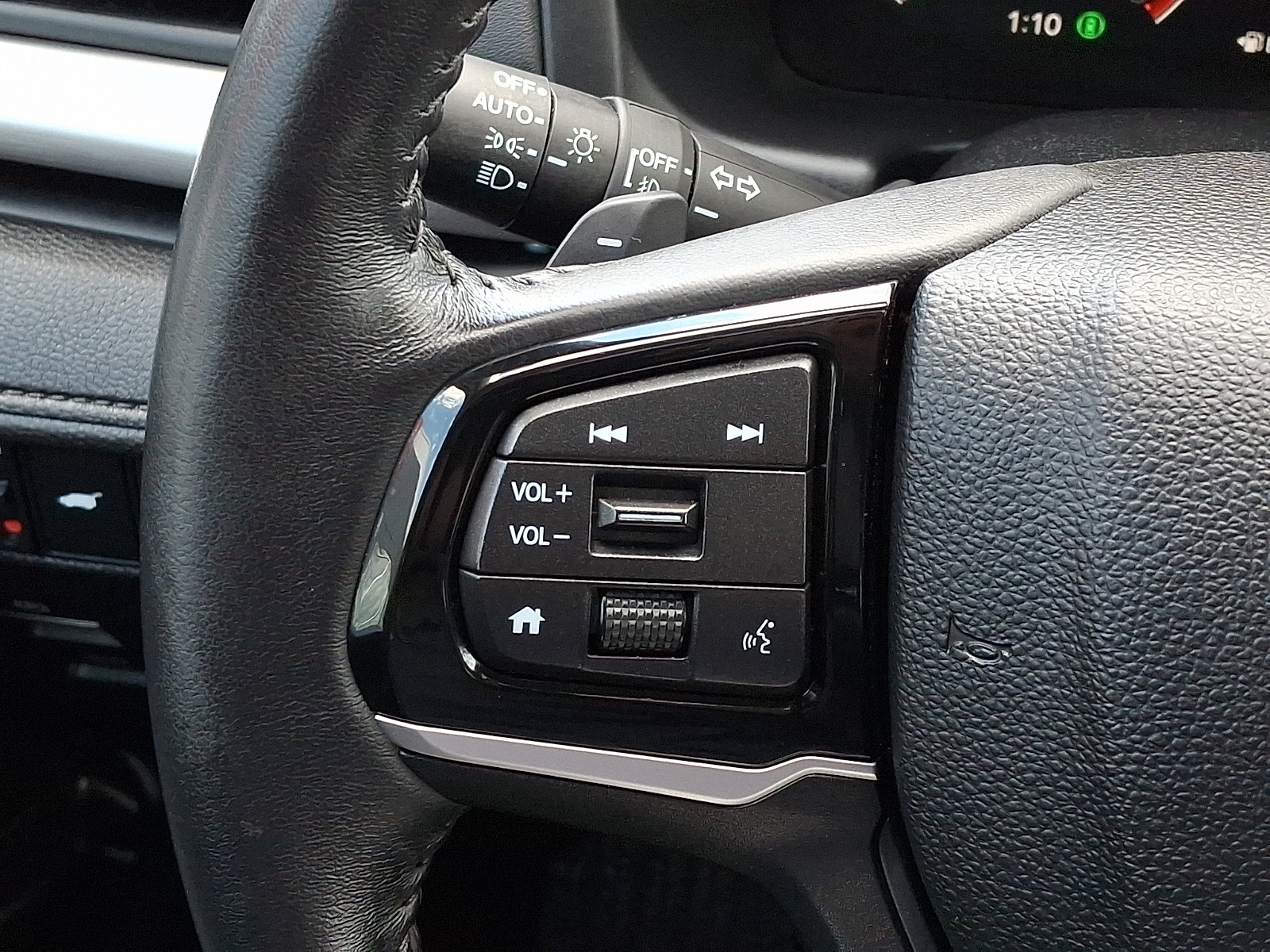 Used 2025 Honda Odyssey EX-L image 25