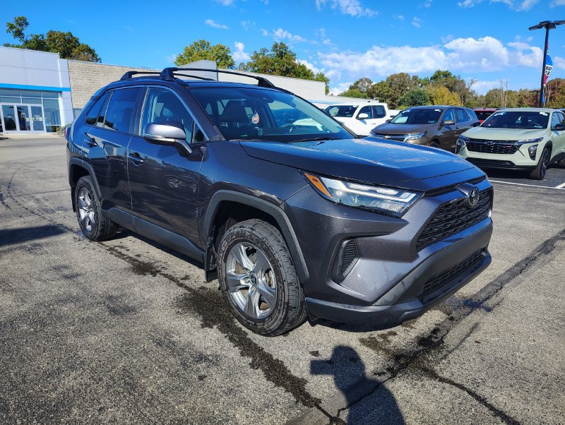 Used 2023 Toyota RAV4 XLE w/ Convenience Package AWD/4WD image 3