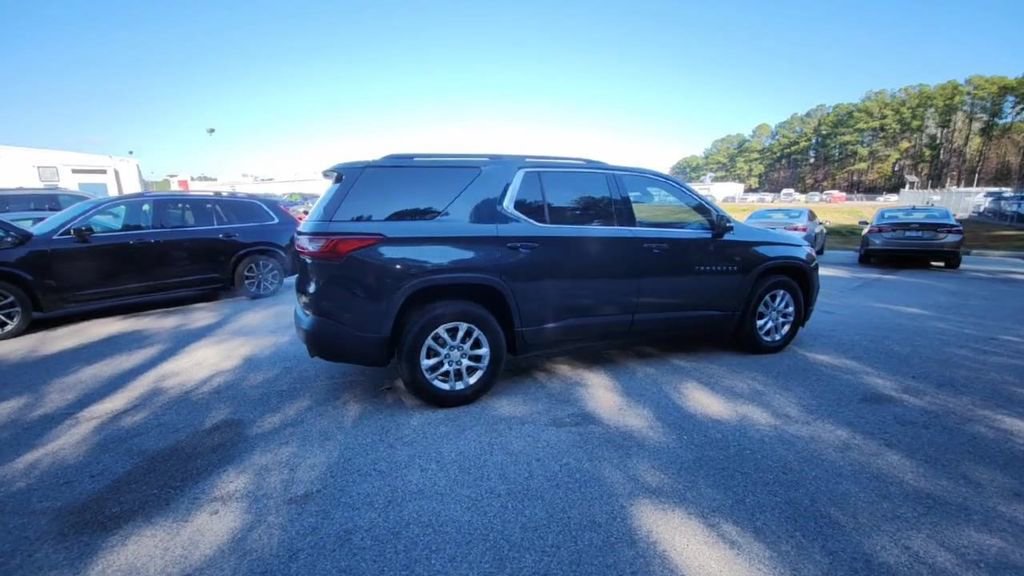 Certified 2021 Chevrolet Traverse LT image 5