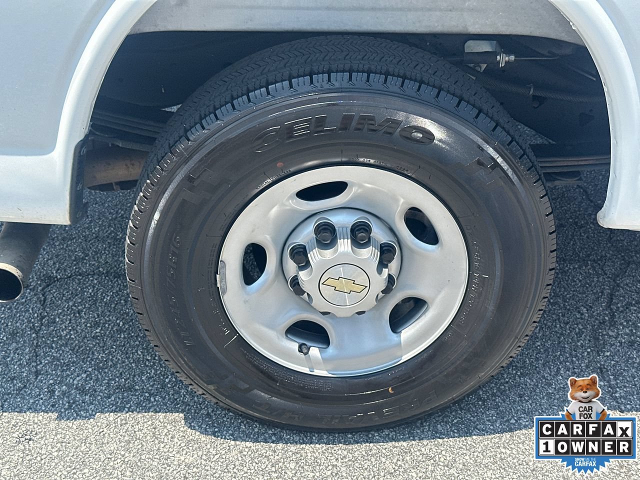 Used 2025 Chevrolet Express 2500 w/ Driver Convenience Package RWD image 17