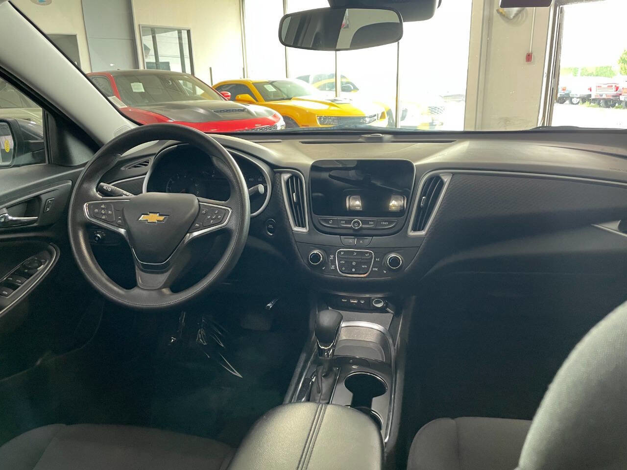 Used 2023 Chevrolet Malibu LT image 24