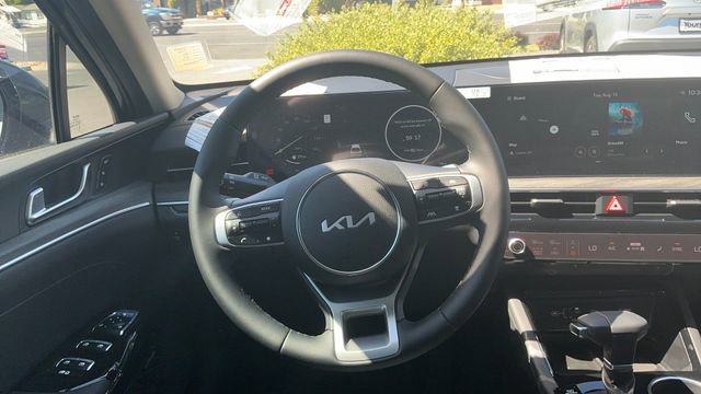 New 2026 Kia K5 EX image 33