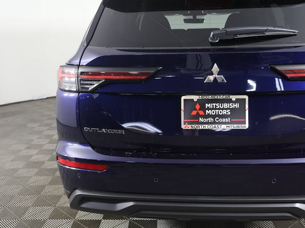 New 2026 Mitsubishi Outlander ES AWD/4WD image 15