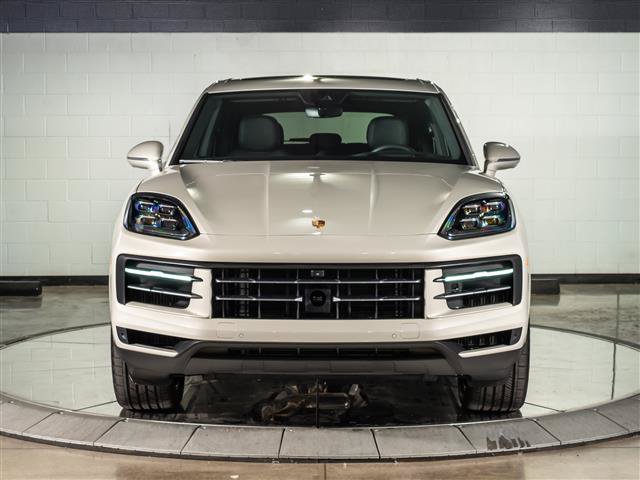 Certified 2026 Porsche Cayenne AWD/4WD image 6