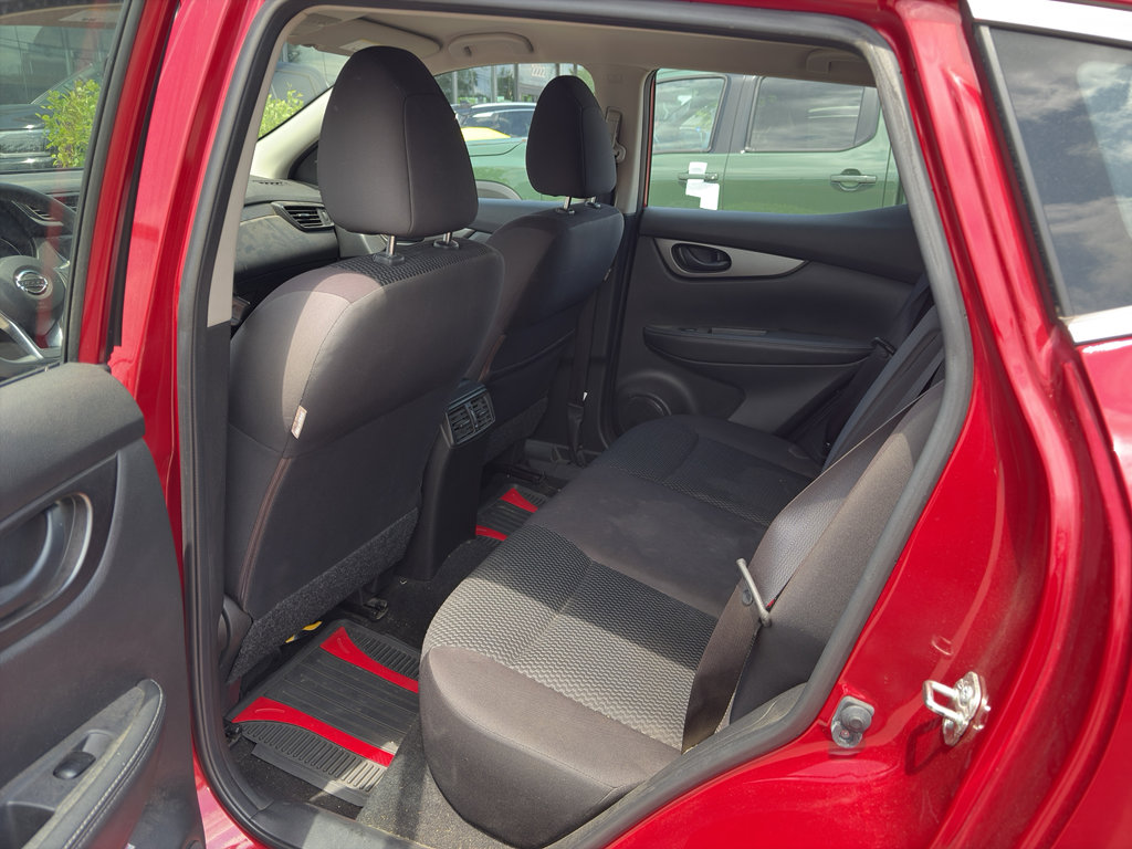 Used 2018 Nissan Rogue Sport S FWD image 10